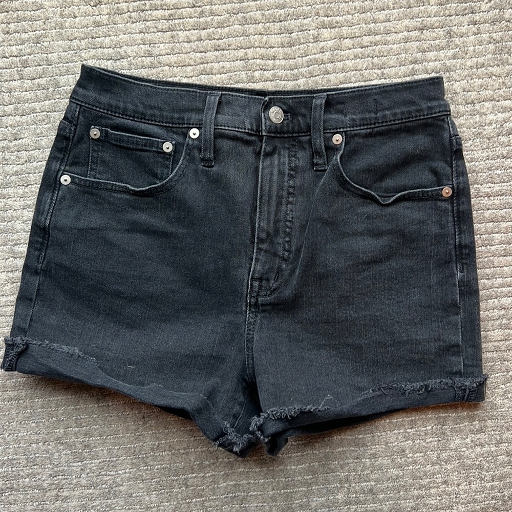 Women’s Madewell black denim shorts - size 27